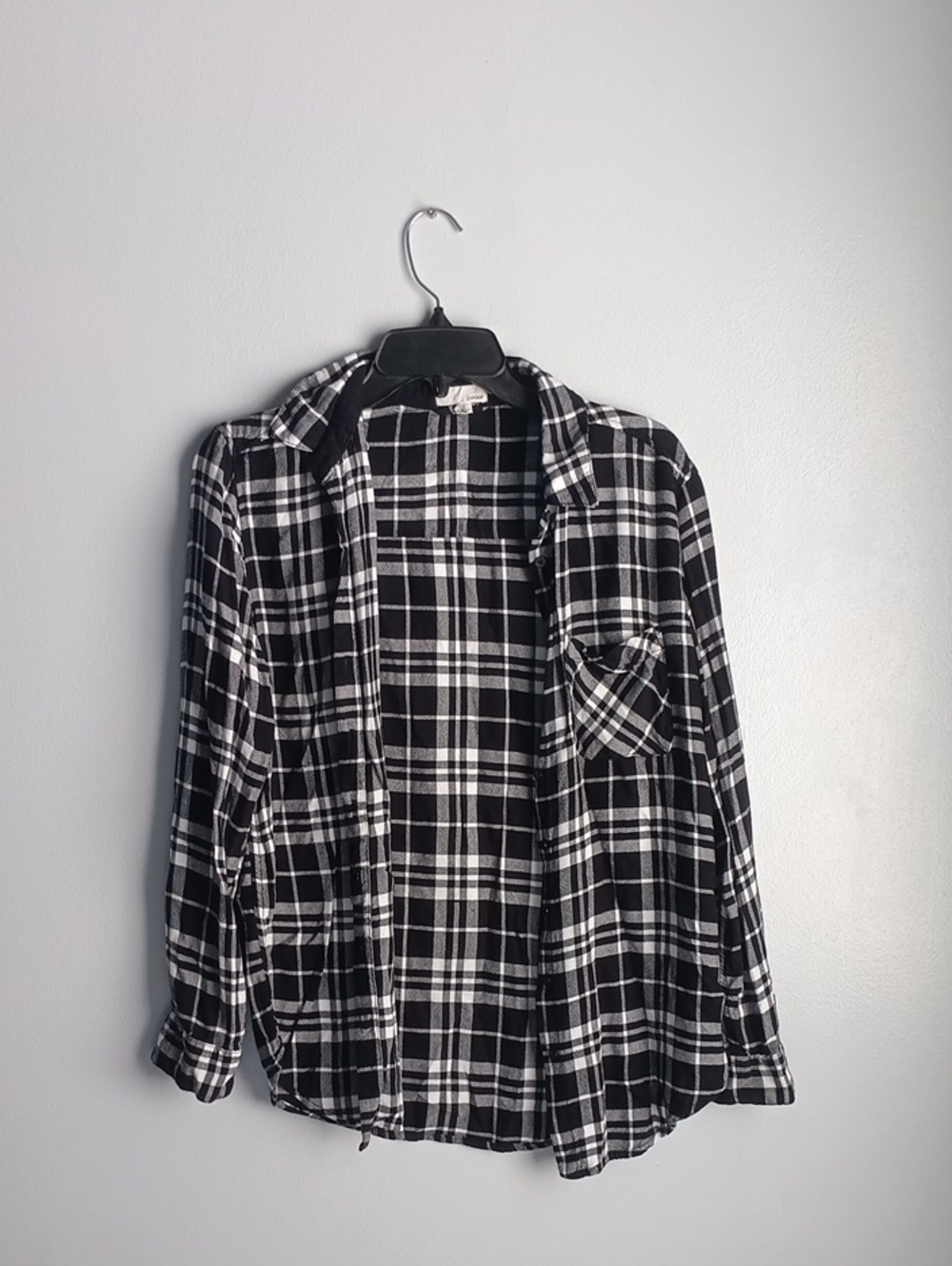 Black & White Plaid Button-Front Shirt
